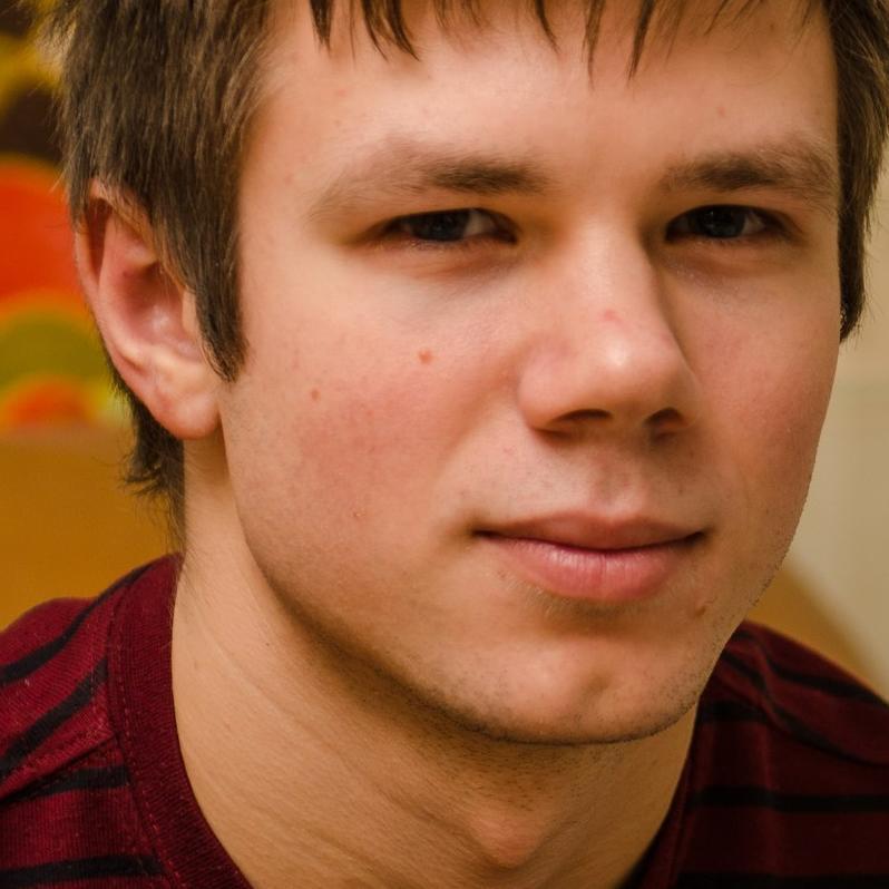 Пальцы пианиста, мозг математика. Худой (уже нет), ленивый (еще да) и не имеющий нормальной фотографии. Каждый день спасаю мир https://t.co/dgtTEk4TUZ