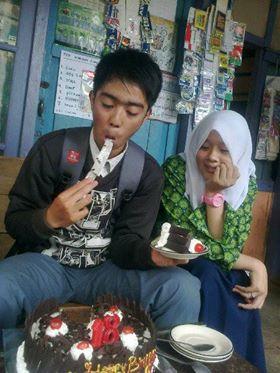 7 June(•̯͡.•̯͡)♥ Nurohman Maula Ikmal :* love u more :*:){}