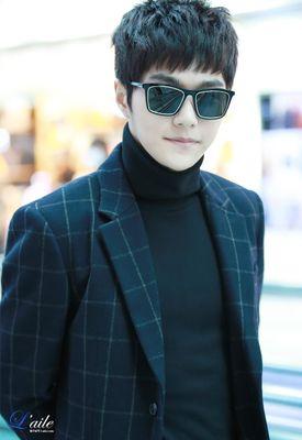 EVEFREELY's profile picture. 