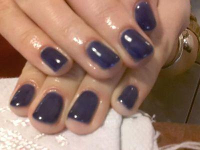 Aplic oja semipermanenta . manechiura 25 lei , pedichiura 20 lei. Informatii si programari : mirela_adora@yahoo.com