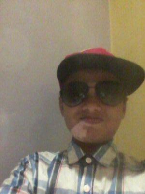 adaghafar21's profile picture. aniq staylo