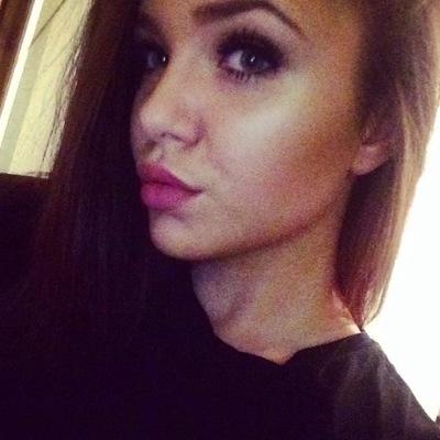 new twitter. My name is Sophia. birmingham. 16 years young. ed Sheeran. lawson. 5sos.