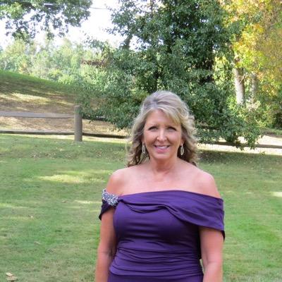 susanandrea31's profile picture. 