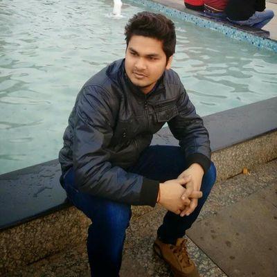 ns8737846130's profile picture. just a simple and boring lad