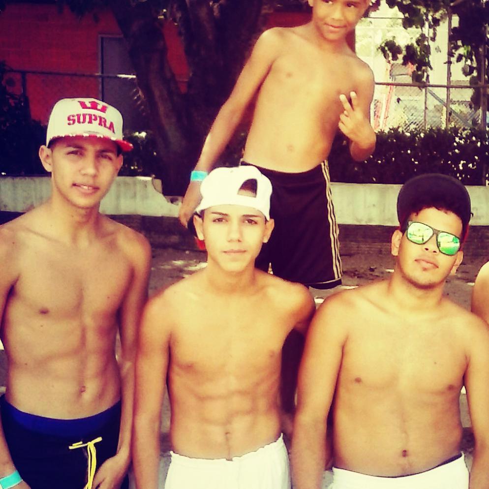 Dani33_Dad's profile picture. Holaaa...Soy futbolistas me gustar servirle a DIOS, soy un buen amigo. Cuento chistes ademas de esoo me gusta mucho conversa. te qiero Jessi'Mnd'z♥