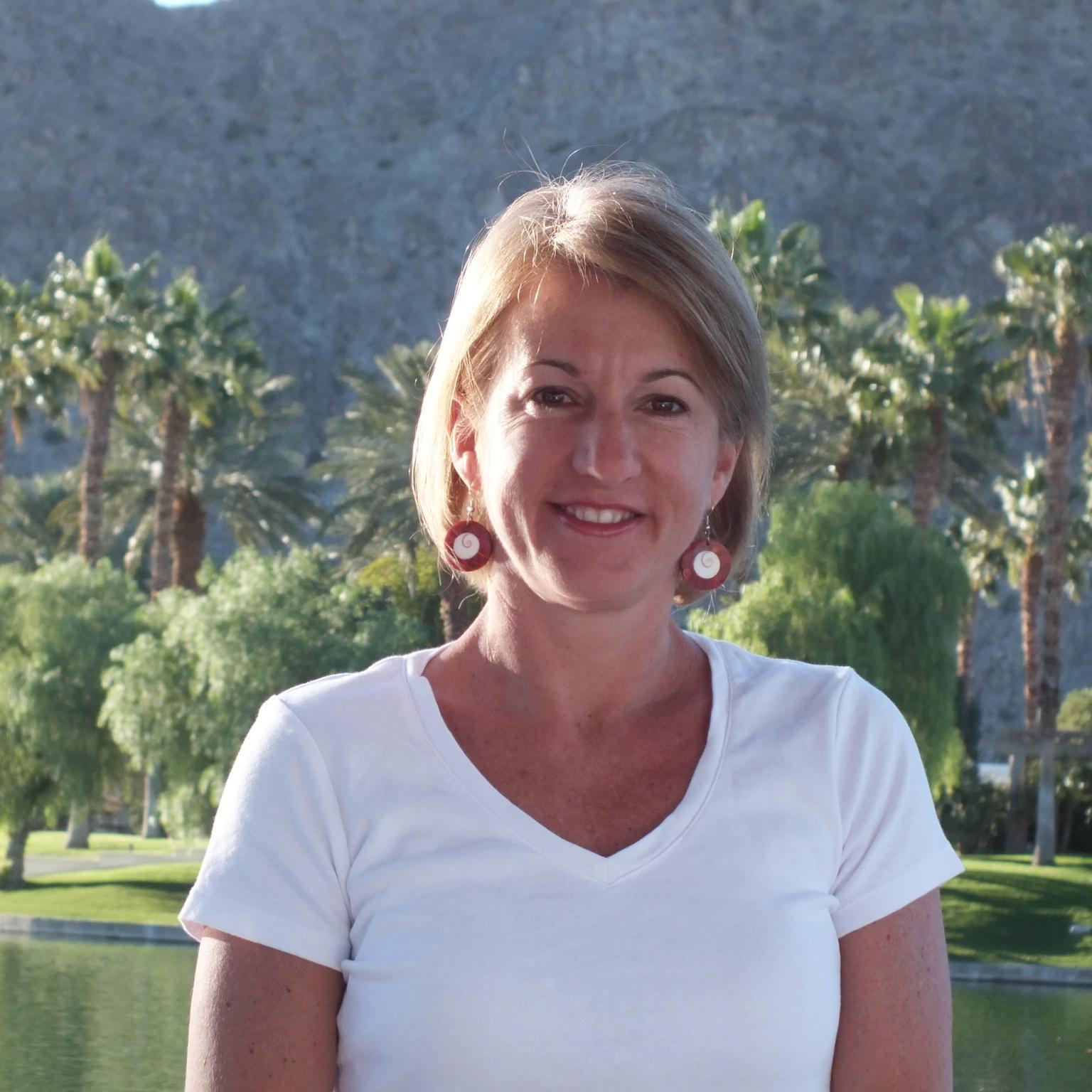 LizzyVanCleave's profile picture. Tennis player, Vacation Rental Business Owner, Parent of Teen Girls, Love Victoria BC, Victoria Prime Personal Property Management, people and customer service