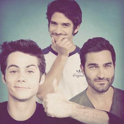 PLEASE FOLLOW @livinglouder23 ♥️