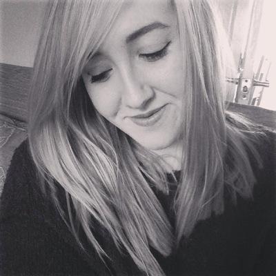 ofsilentseas's profile picture. UK Beauty, Lifestyle & Book Blogger. A very friendly bee, who loves a chinwag. Lit Undergrad, therefore I read & write alot. Deep sleeper, chocolate eater.