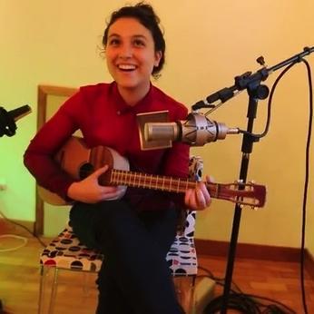 Brazilian singer.
listen to my music Chained