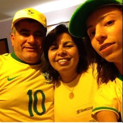 PraElazir_It's profile picture. Pastora realizada e feliz,cumprindo o Ide do Altissimo,com esposo e filha,superando limites e vivendo em novidade de vida. Milao - Itàlia