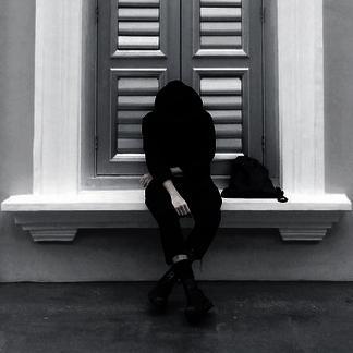 EteeernalRest's profile picture. Some people smoke, 
others drink, and others fall in love,
each one dies in a different way.