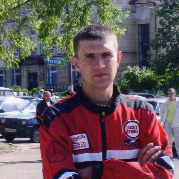 aleksgoldenman's profile picture. 