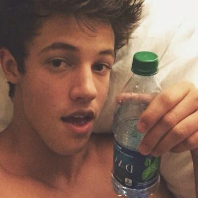 jeweetwelx3's profile picture. I like @camerondallas & @nashgrier i guess