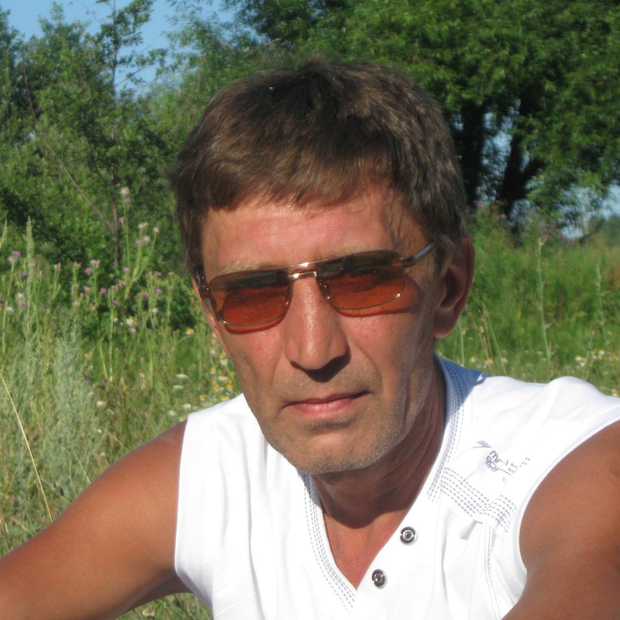 vladimirsharon's profile picture. Обычный человек, рабочей специальности ...