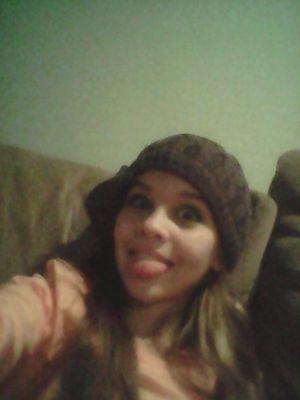 4cfcbcf344044b9's profile picture. always come to people never leave