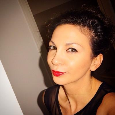 nunalynx's profile picture. I live in the Netherlands, but the world is my home.