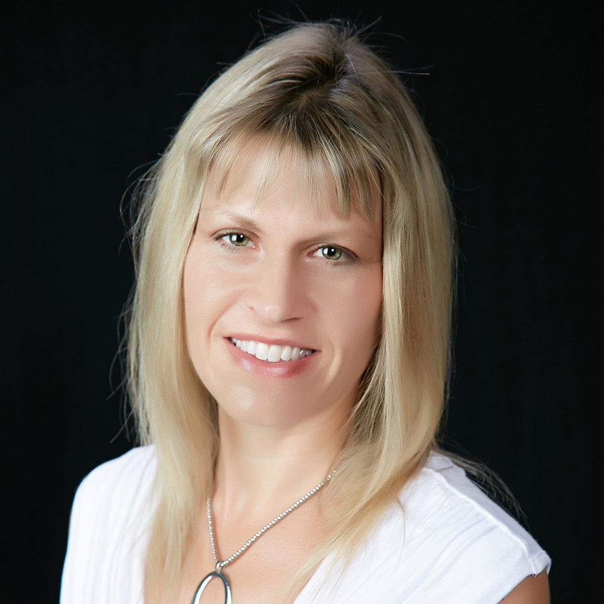 DeniseRecruiter's profile picture. Executive Sales Sourcer- We are hiring for careers in both our Consulting and Managed service divisions.