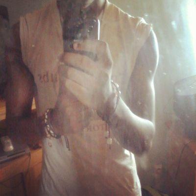 =D Je suis un :3 humain :3 qui a un cerveau =D
