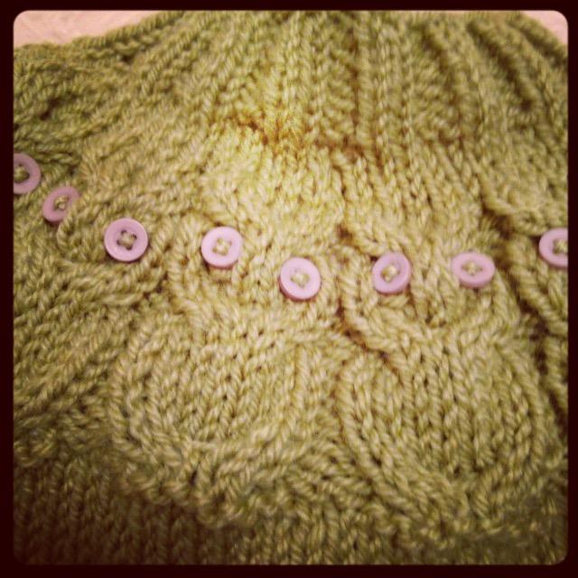 Knitting the heck out of stuff since 2003. Enthusiastic but fairly hopeless sewing.