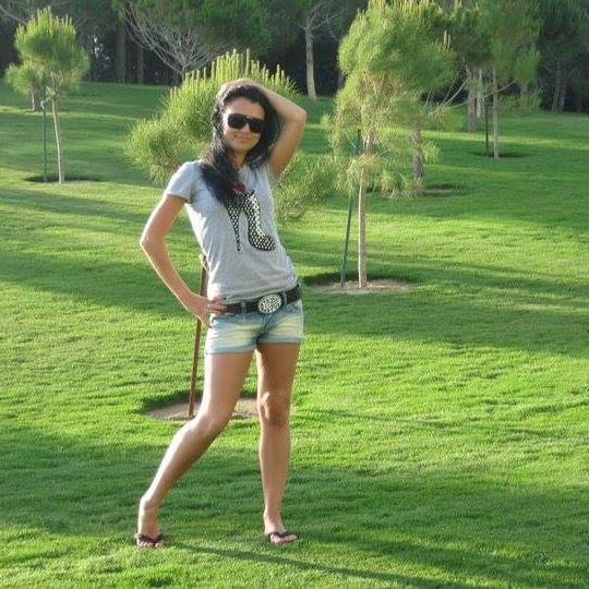 madelouroula's profile picture. 