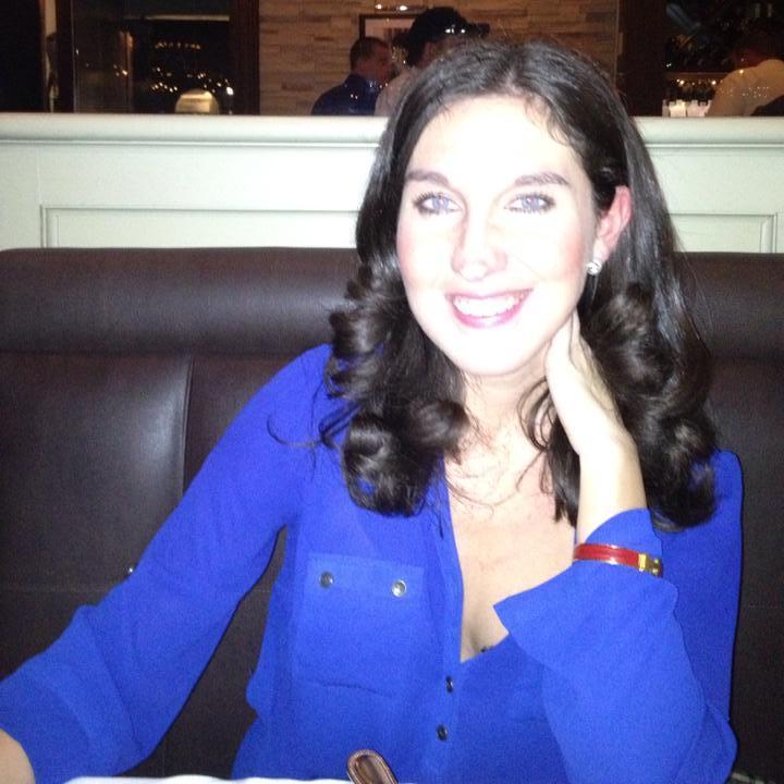 Boston-based PR & Media Enthusiast at @HMHCo. Devoted Runner. Proud Temple U. Alum! Lover of Family. Fashion. Traveling. Yoga. Reading. New England. Etc.