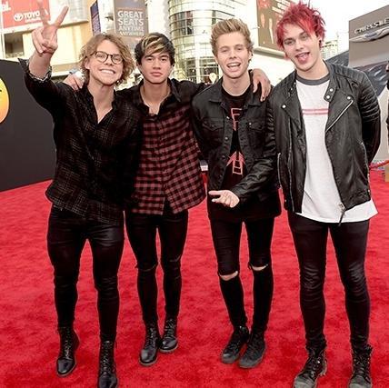 Sua fonte sobre 5sos no Ceara. Projetos, noticias e mais.| Contato: 5SOSCEARA@gmail.com