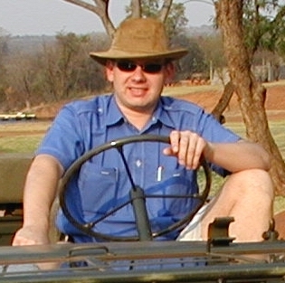 tonutramm's profile picture. Ajakirjanik ja toimetaja since 1993, poliitika ja muude paranähtuste hobivaatleja, eeskätt aga lihtsalt inimene.