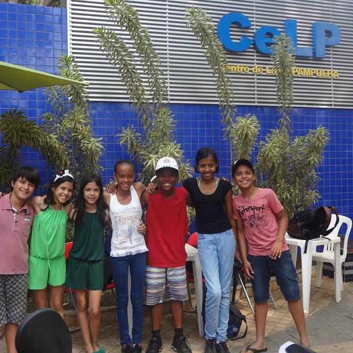 Banda U6, estamos todos unidos pela amizade!
A Banda U6 é de BH, temos 6 integrantes U6 é a sigla da banda chamamos UNIDOS POR 6 MOTIVOS