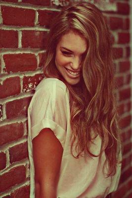 I'm MM ∆
16 ∆
Diestra en DCLAO ∆ Qhidditch: buscadora ∆ Animaga & Patronus: Pantera ∆
Gryffindor ∆
#PotterRunes