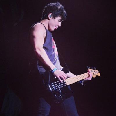@falloutsheer gave you this ff follow her she fb