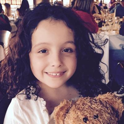 ScarlettsBooks's profile picture. I'm Scarlett, I'm 10 and I love to read.