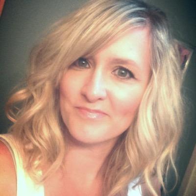 Lynae73's profile picture. 