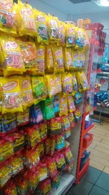 greater manchester,Cheshire and Staffordshire authorised distributer of the famous one pounders sweets range