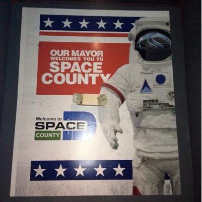 Laxomania's profile picture. 