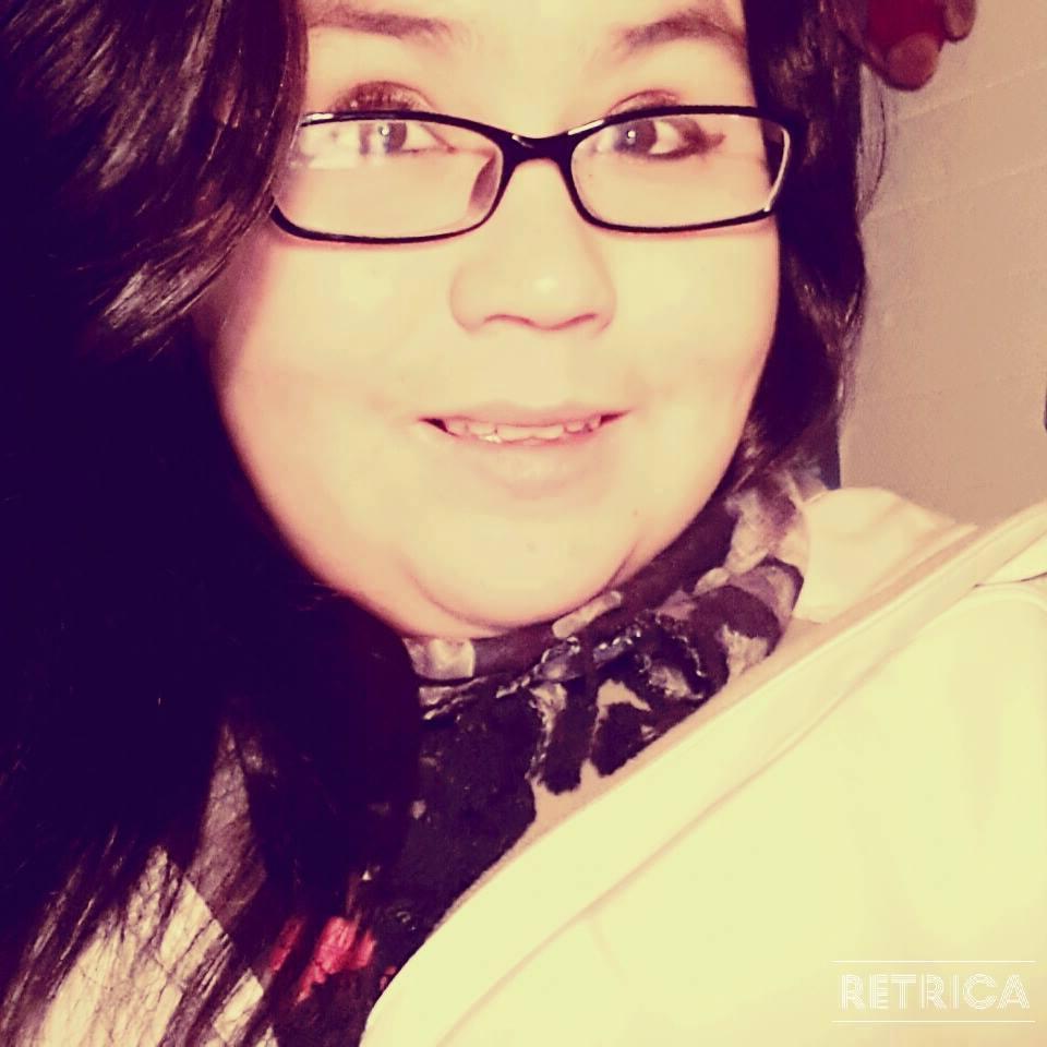 Hola, tengo 18 años & soy de concepcion.. nada mas que decir :3