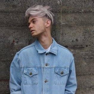 ーcause if you’re looking for heaven, baby, it sure as hell ain’t me.                 kik: mosesallgdr