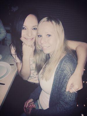 xKleineBitchx's profile picture. ☆