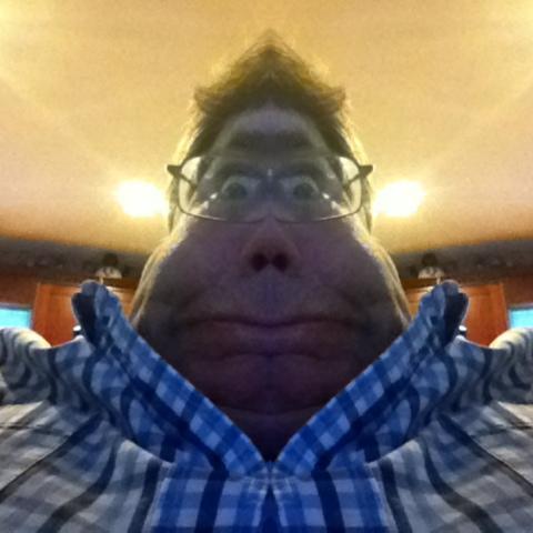 rich4ardl's profile picture. I was born.  I will die.  In the middle I hope to make some friends and some interesting conversations and experiences.