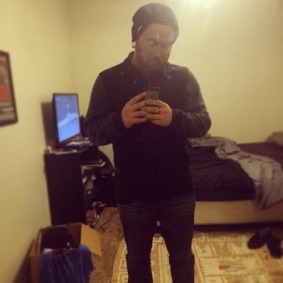 18 ~ SNIGLE ~ forgot i had a twitter. insta- @thisbeardisreal hmu for the number if you wana text to chill