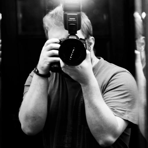 I am a photographer based in Aberdeenshire. I like to take candid, sports and live music photographs.
