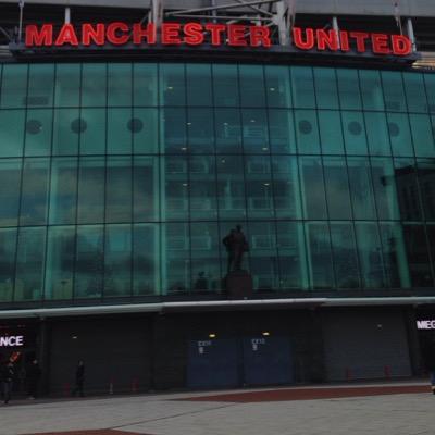 Mastergrad i Mekatronikk, men her er det mest fotball. Veldig, veldig mye Manchester United.
