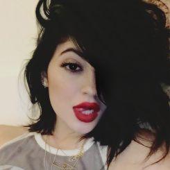 Hey, ti va un pò di schweppes? ;)) | Kylie Jenner | 17 | etero | single