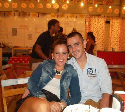 eres y seras la mujer d mi vidaa contigo asta el fin dl mundo reina lo eres todo para mi te kiero canija #17#
