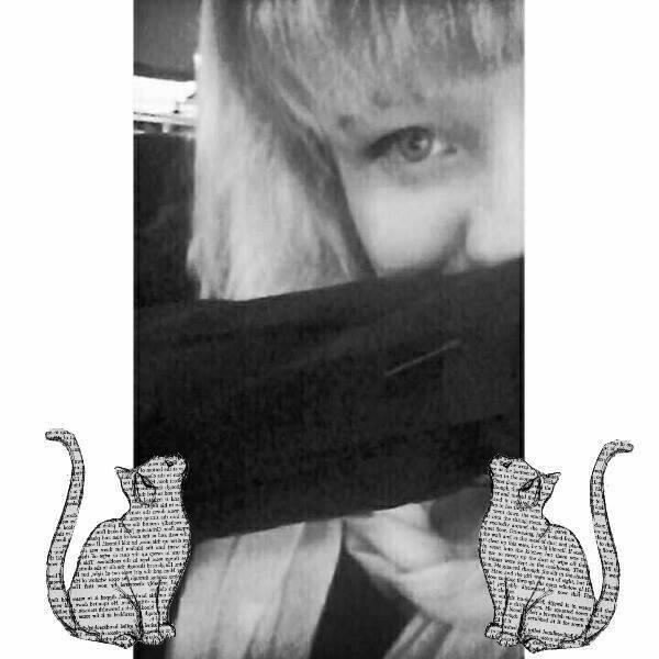 sara_officicl's profile picture. Just an average girl, secretly a blogger.