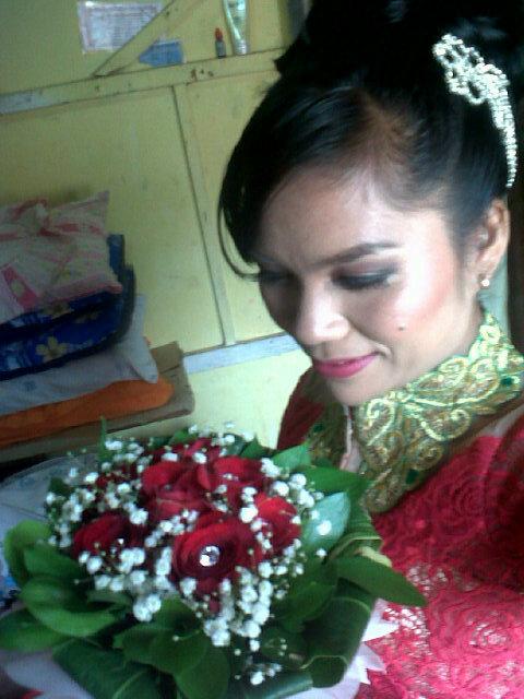 nexsrynoerat's profile picture. anaknya pak sinurat dan ibu nainggolan..
  :)