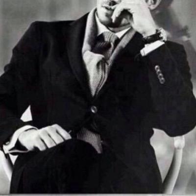 لـو امـطـرتـ الـسـمـاء حـريـة لـرأيـتـ بـعـض (( الـعـبـيـد )) يحملون الـمـظـلاتـ !