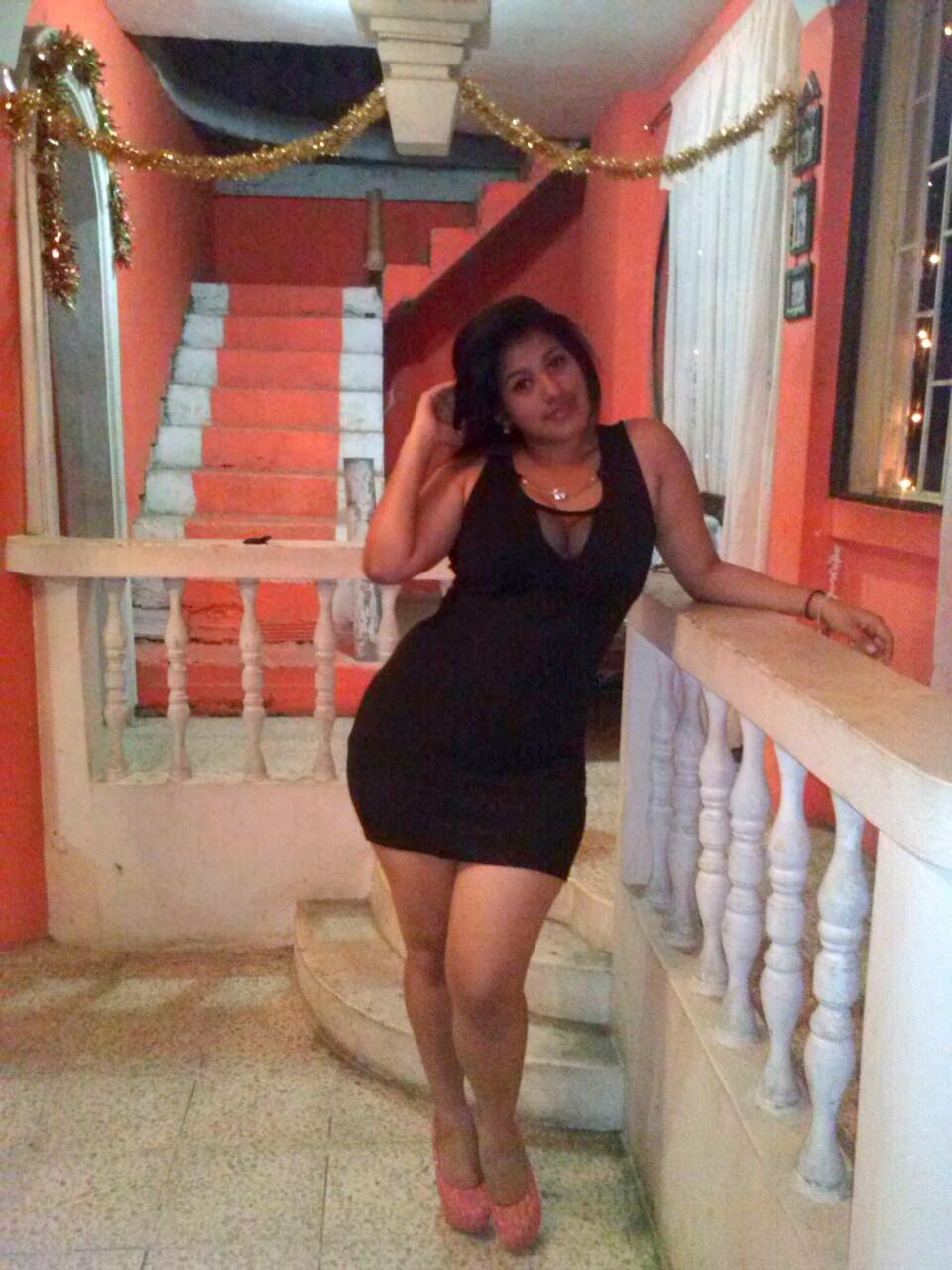soy una chica alegre,cariñosa, amable ,divertida y si no te agrado pos q pena asi soy yo jajjaj ☺♥ ser bailarina es mi sueño me encanta bailar