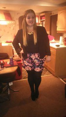 louiseknox2214's profile picture. louise wigan 19 snapchat louiseeknox bolton wanderers football club❤⚽