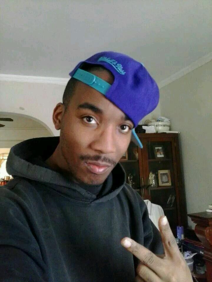 roberttolbert12's profile picture. My name is Robert Tolbert and my birthday is September 1, 1990