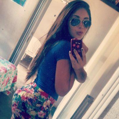 #Flamenguista,geminiana,18 anos,estudiosa, amável...Paixão : Minha Família&amigos, casada com #LuanMichel ♥